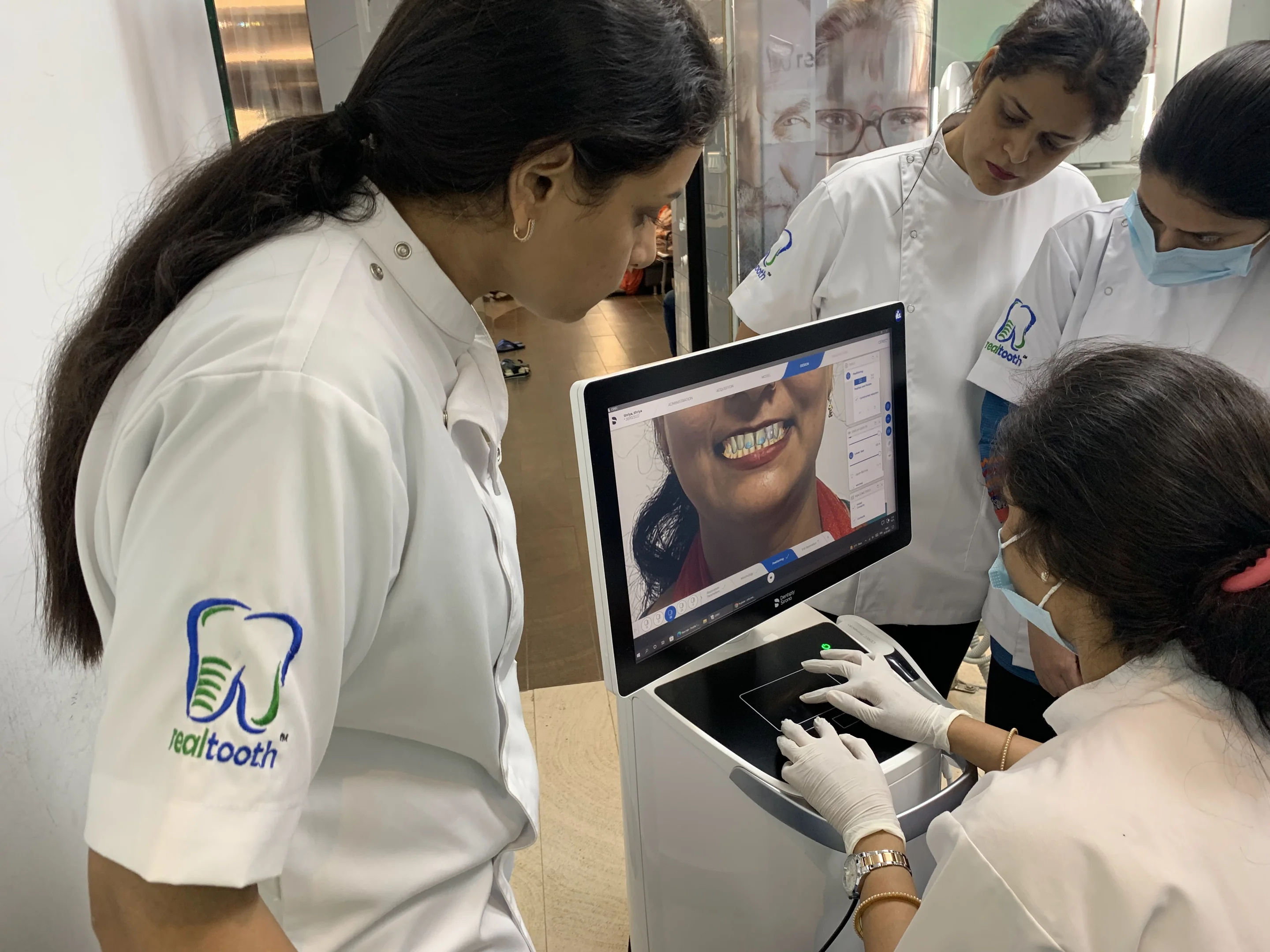  dental,consultation,technology,professionals,healthcare  