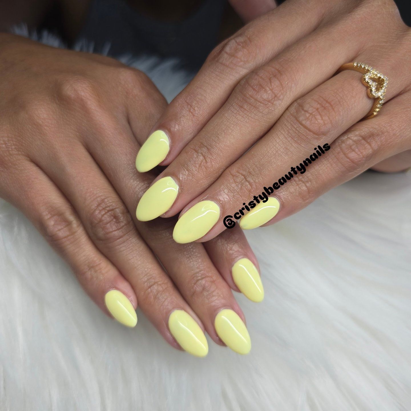 nails,manicure,beauty,hand,polish,ring