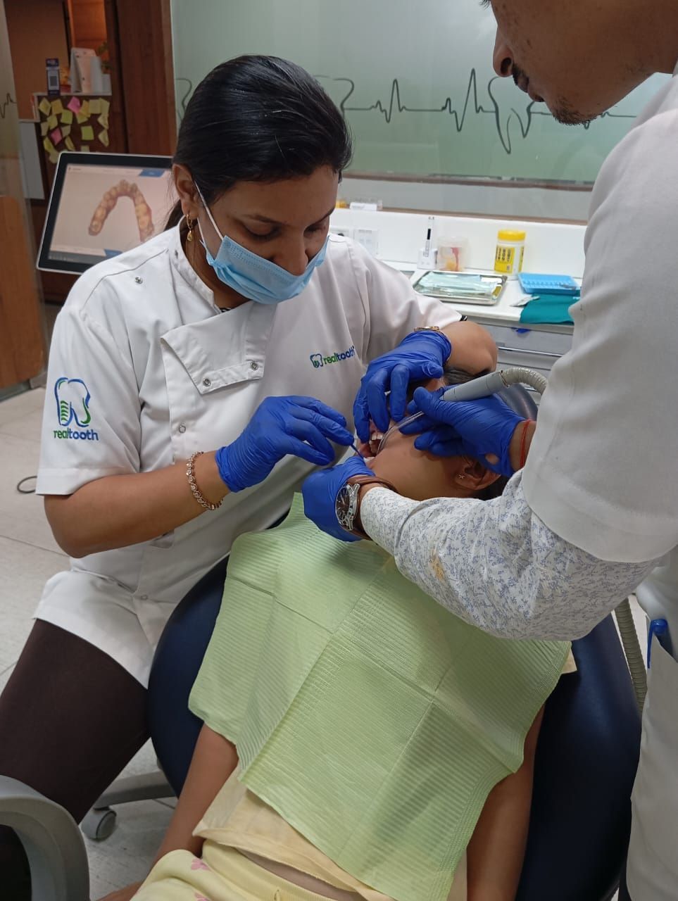 dental service,healthcare,treatment,dentist,patient