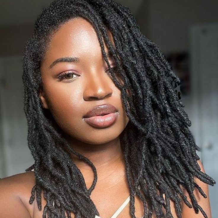 Locs/Sisterlocks/Braidlocks/Interlocks