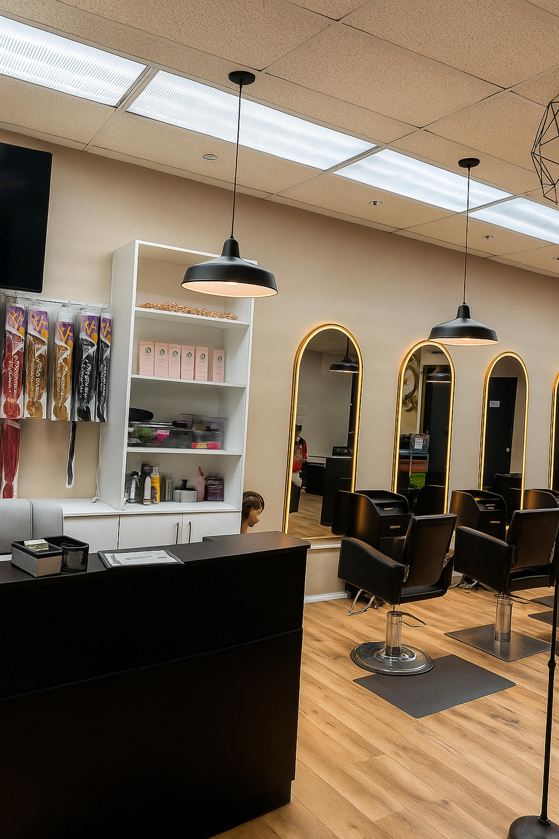 salon,interior,chairs,mirrors,products