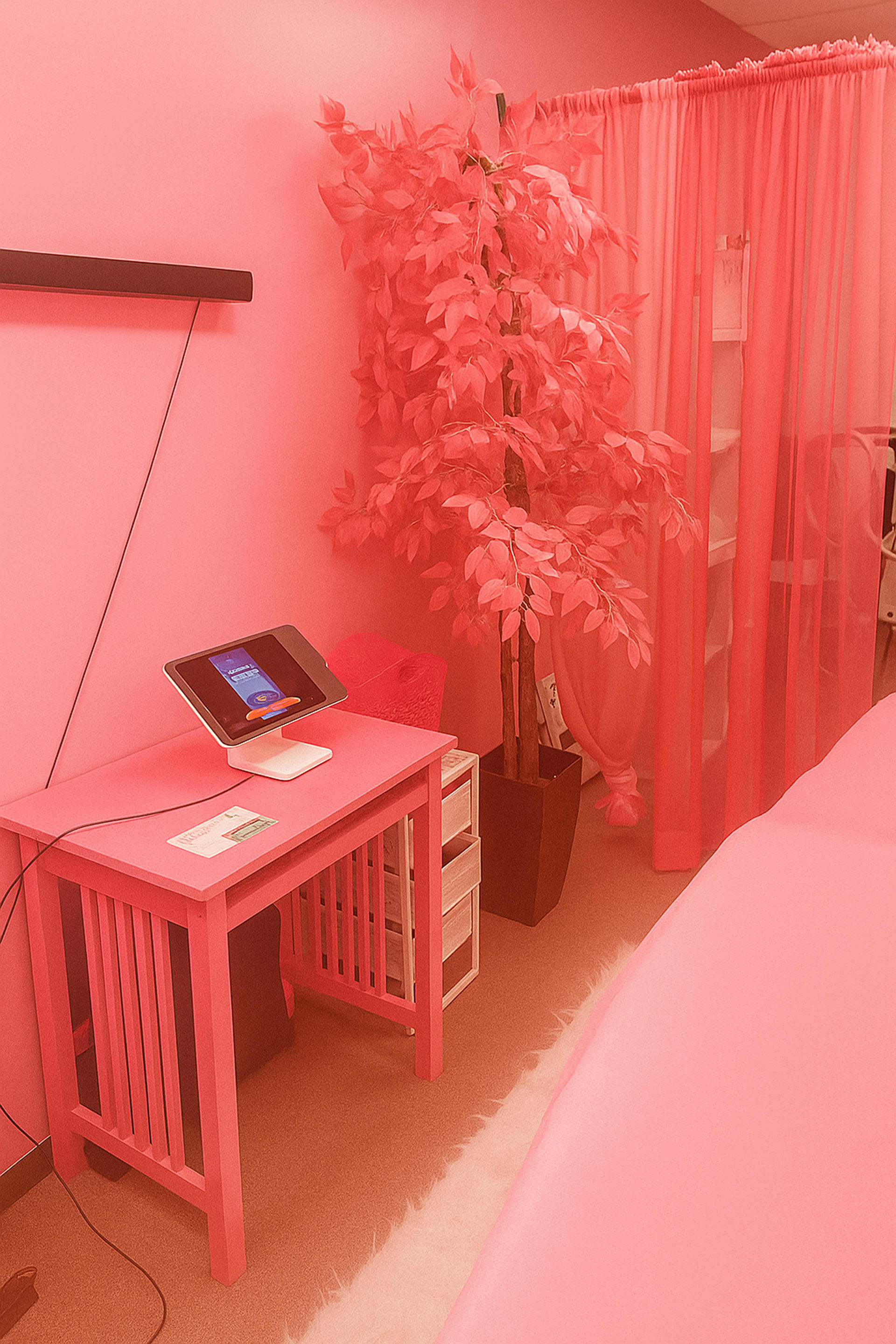 pink,interior,decor,furniture,modern