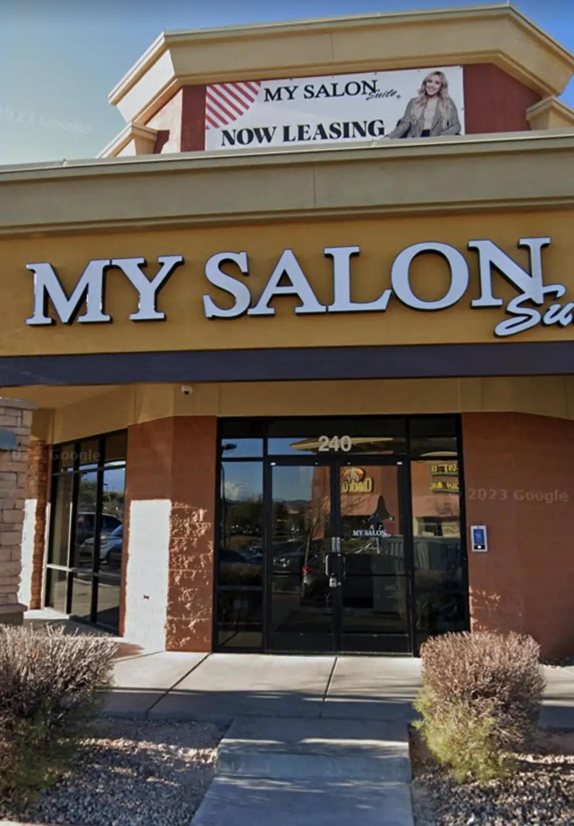 salon,exterior,signage,business front