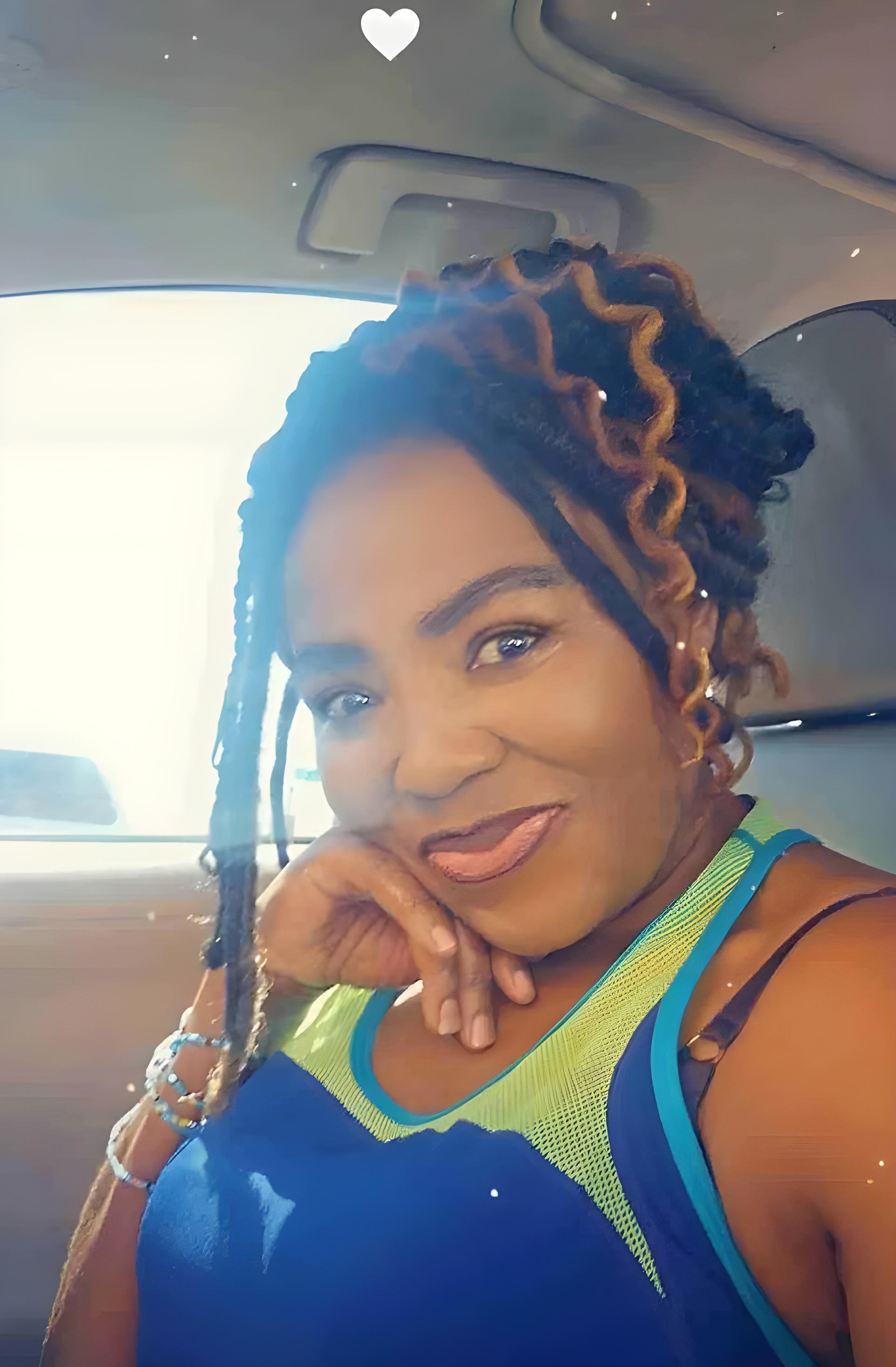 portrait,smiling,woman,car