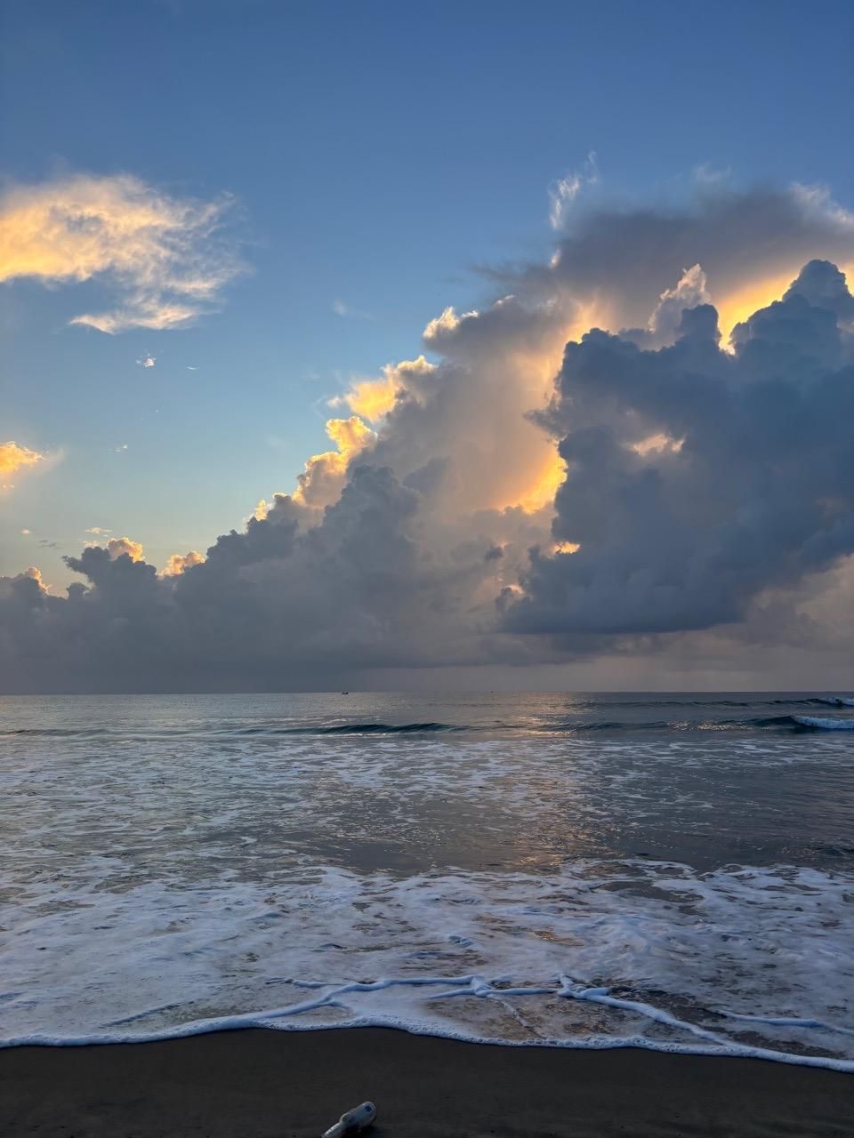 nature,sea,clouds,sunrise,beach