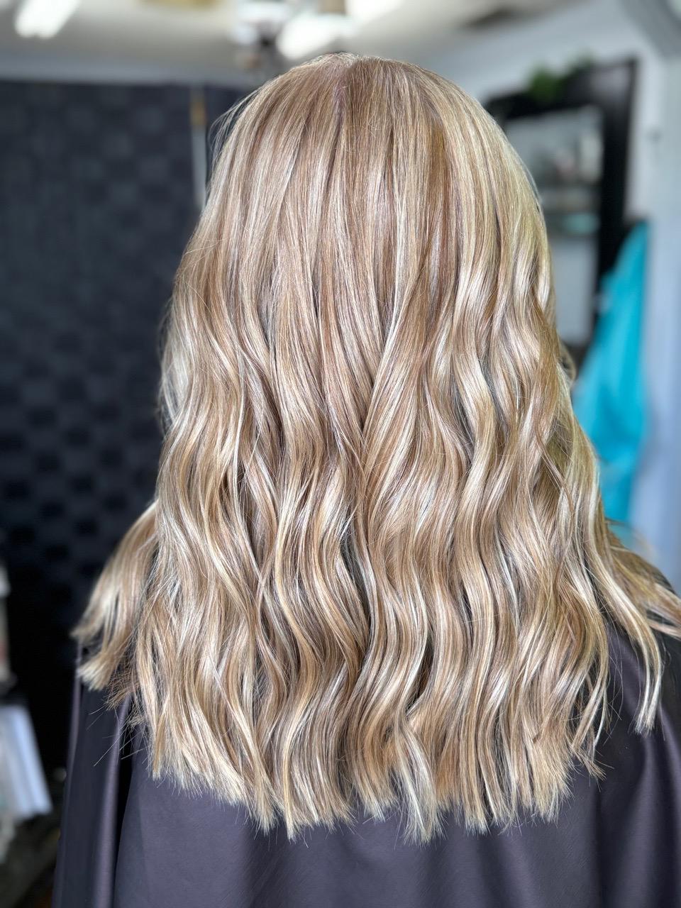 hair,hairstyle,blonde,wavy,salon 