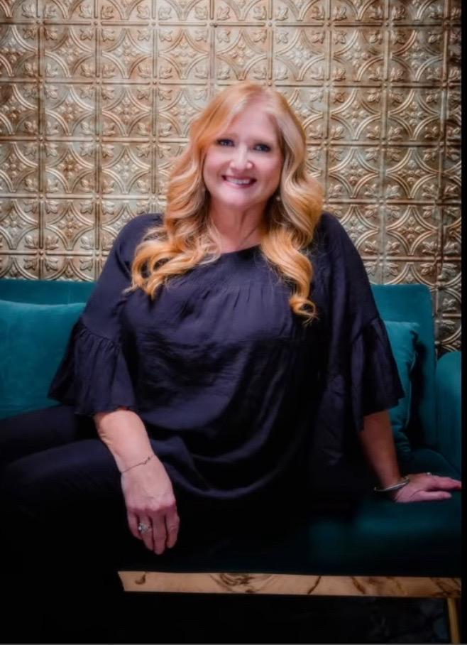 woman,portrait,professional,couch,decorative background