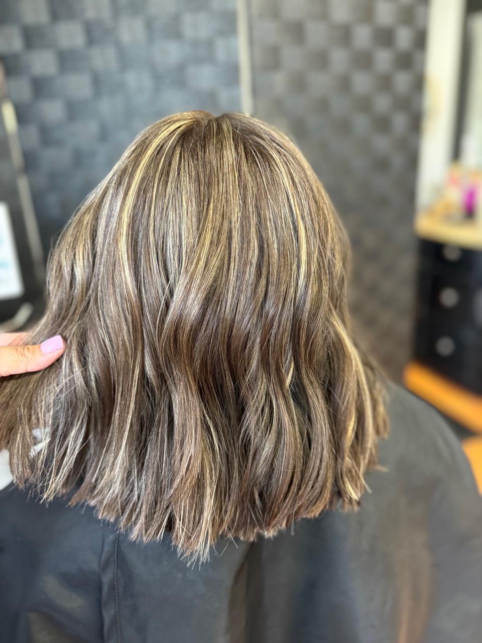  hair,hairstyle,service display,beauty 