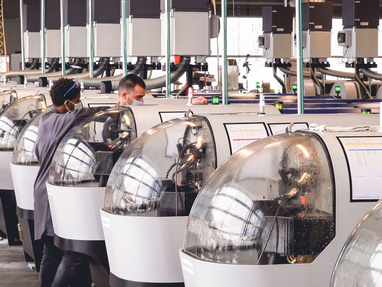 StarragTornos Geschäfts- und Nachhaltigkeitsbericht StarragTornos Geschäfts- und Nachhaltigkeitsbericht