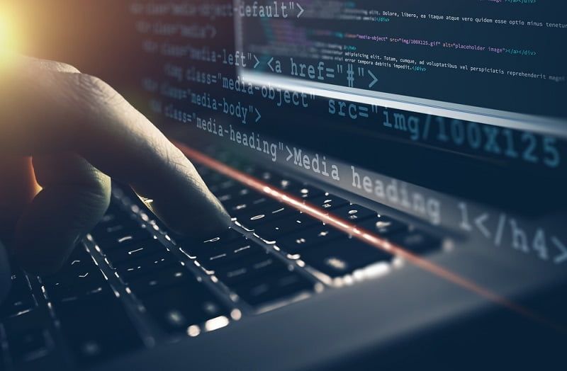 Prospek Kerja Sistem Informasi Full Stack Engineer