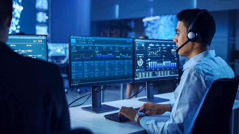 Prospek Kerja Sistem Informasi Operator Data Center