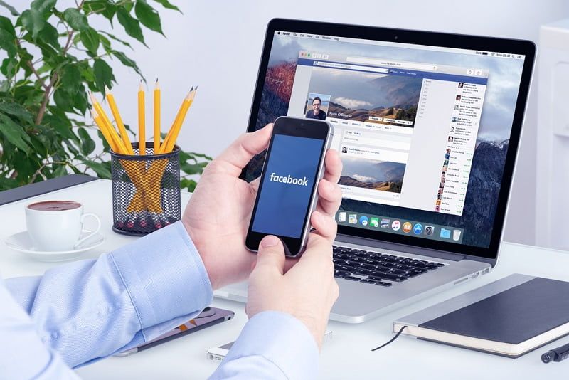 Prospek Kerja Sistem Informasi Social Media Manager