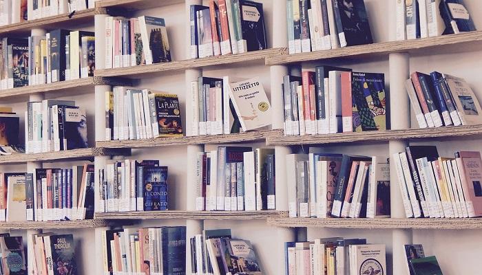 Perbedaan Buku Fiksi dan Non Fiksi