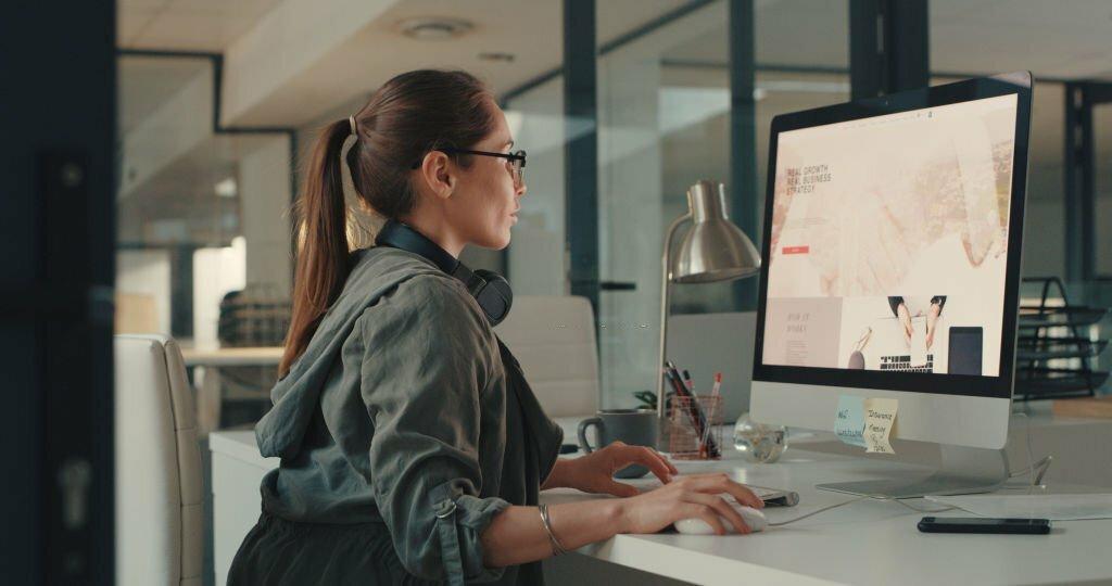 Prospek Kerja DKV Sebagai Web Designer