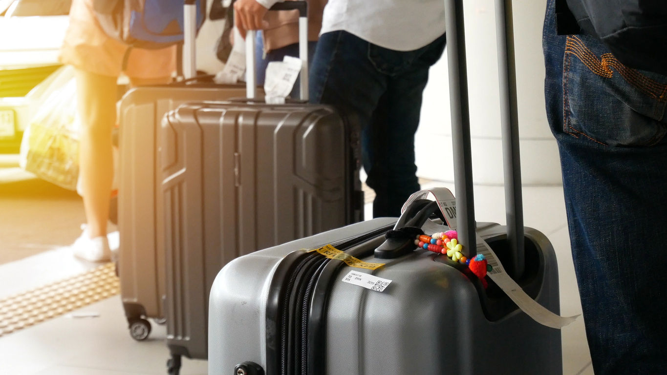 Choose Our Abu Dhabi Airport Transfer Service