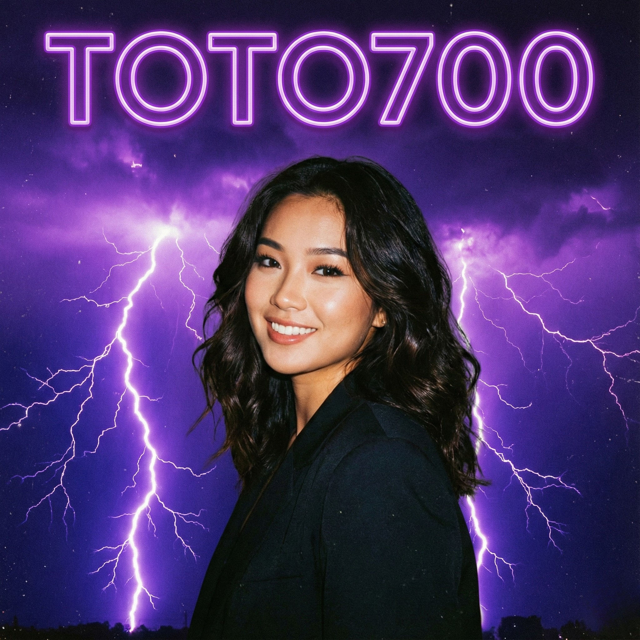 TOTO700