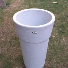 Jaguar Paradise Planter 20