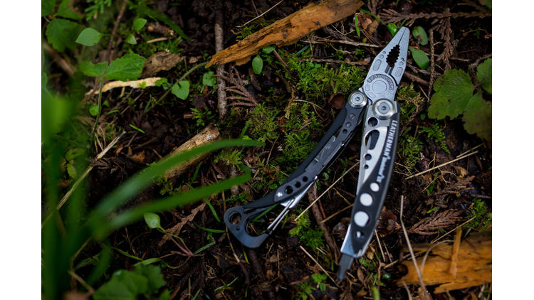 iv_LEATHERMAN SKELETOOL CX_4