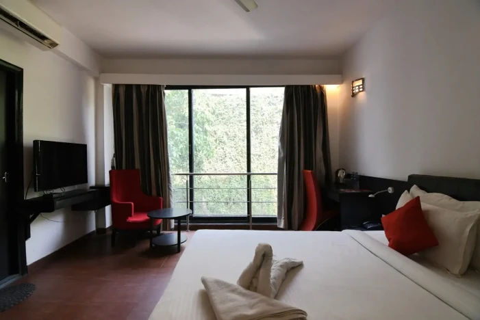 Deluxe rooms hotel in ballygunge