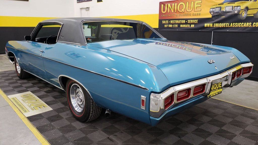 1969 Chevrolet Impala Custom 2 Dr. Hardtop 427