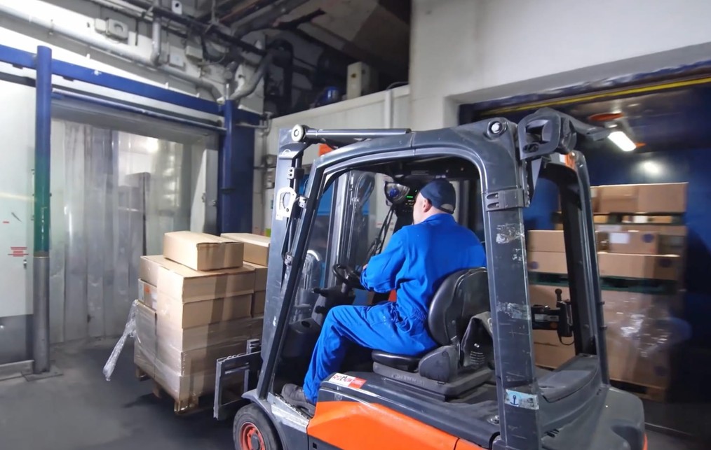 Traceable source-to-shelf distribution