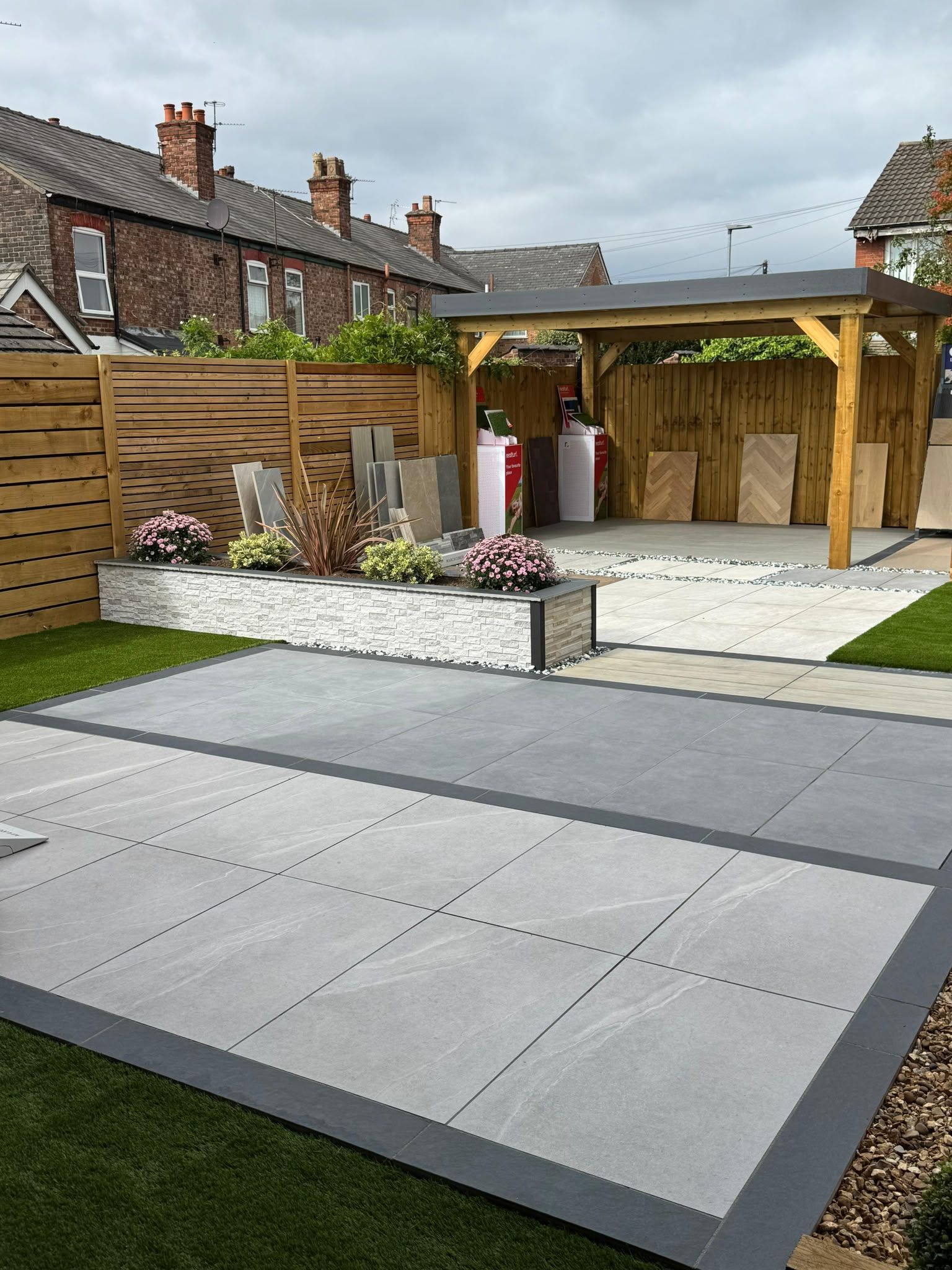 Cheshire Landscapes showroom photo 4