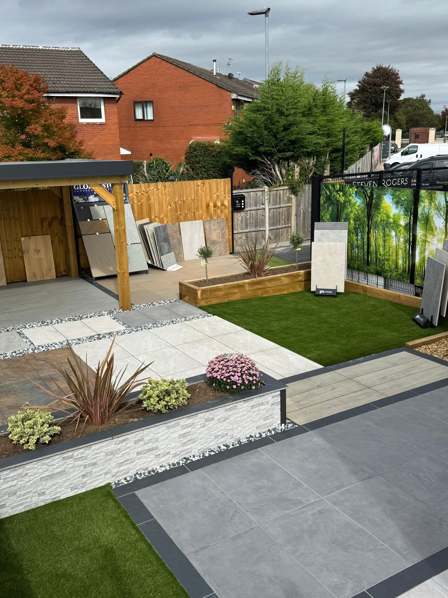 Cheshire Landscapes showroom photo 2