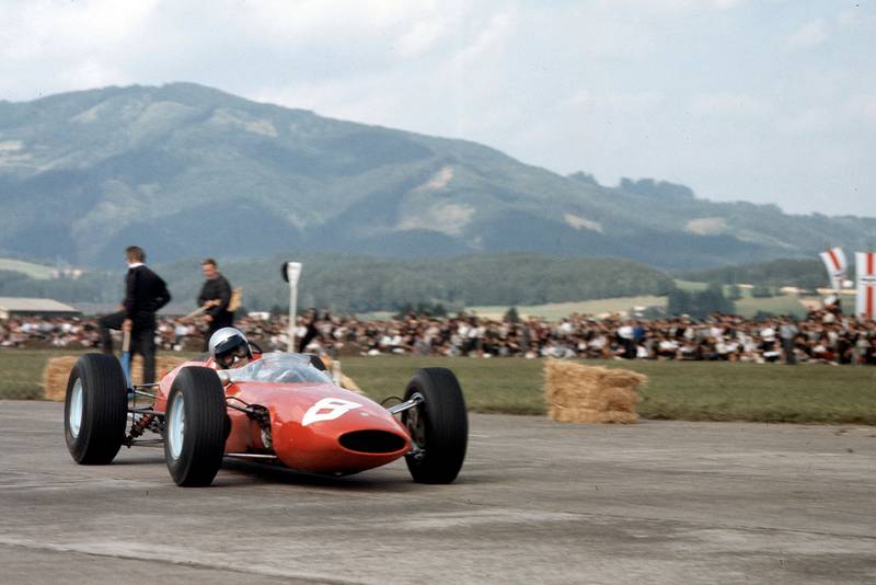 Lorenzo Bandini (Ferrari 156).