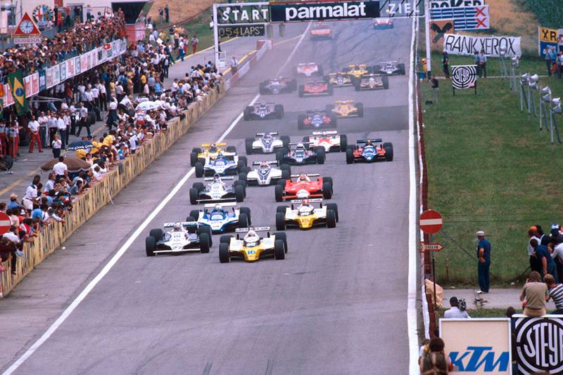 Rene Arnoux (Renault RE20) leads Alan Jones (Williams FW07B Ford), Didier Pironi (Ligier JS11/15 Ford) and Jean-Pierre Jabouille (Renault RE20) at the start.
