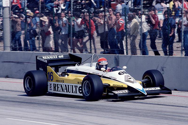 Eddie Cheever in a Renault RE30C.