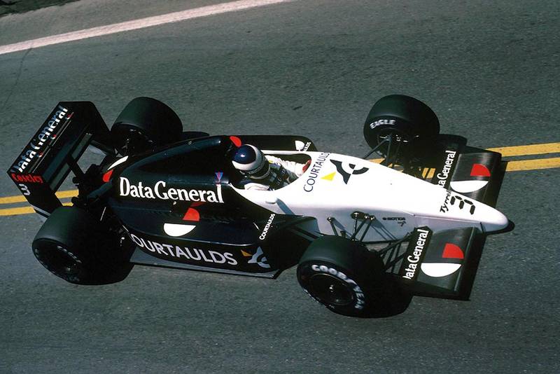 Jonathan Palmer finished 11th in his Tyrrell DG016.