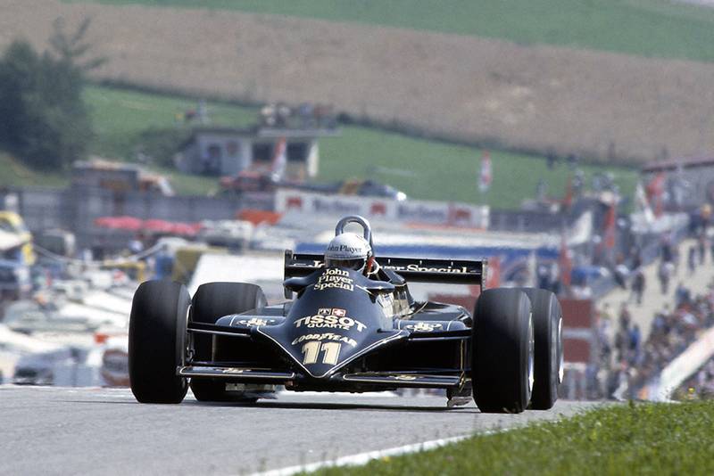 Elio de Angelis driving a Lotus 87-Ford Cosworth.