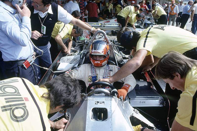 Gilles Villeneuve (Ferrari 126CK), retired in the pits.