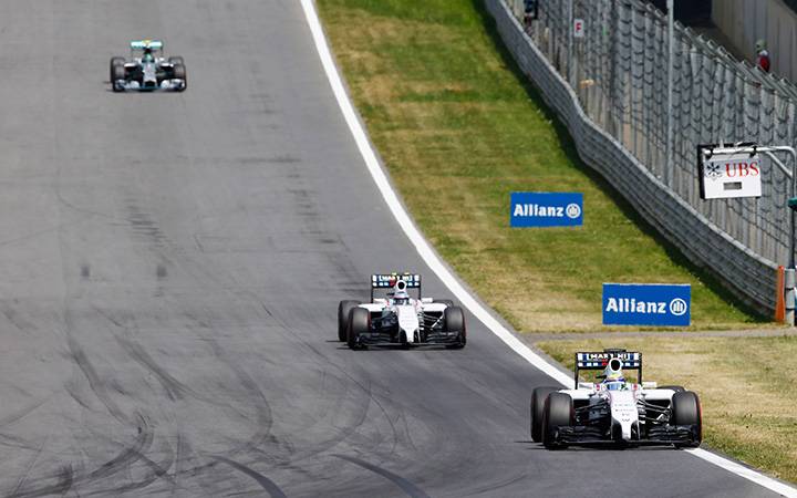 Overtaking your team-mate