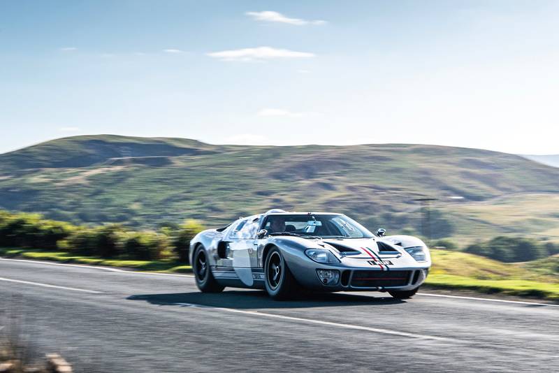 Ford GT40 panning