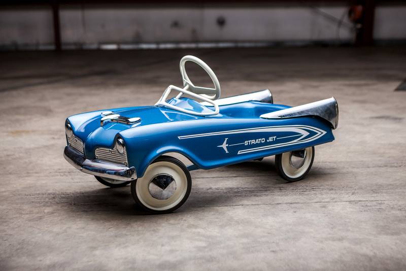 Strato Jet pedal car