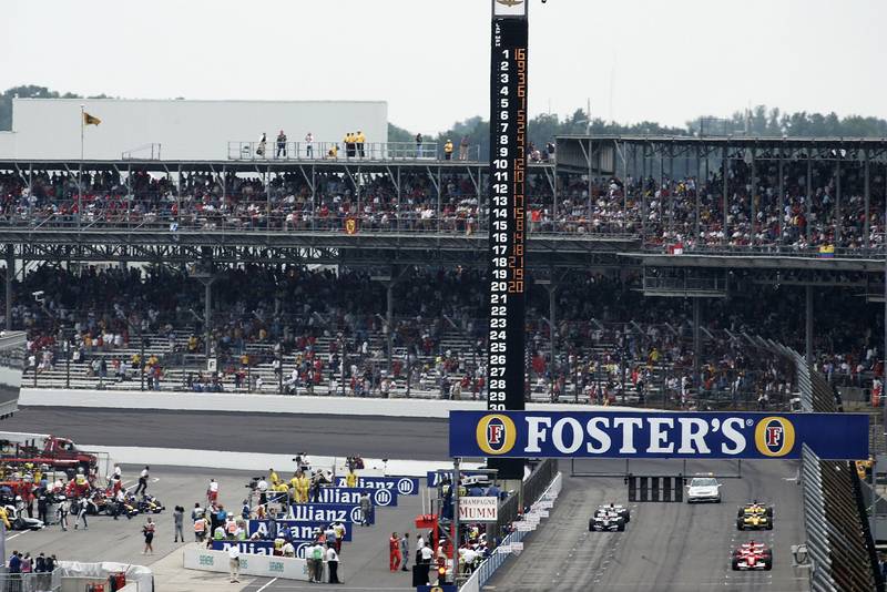 Start of the 2005 US Grand Prix with six cars on the grid