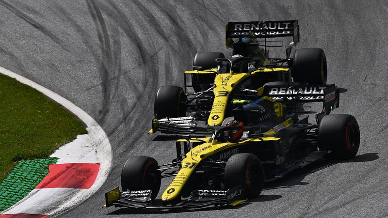Esteban Ocon, Daniel Ricciardo, Styrian GP 2020