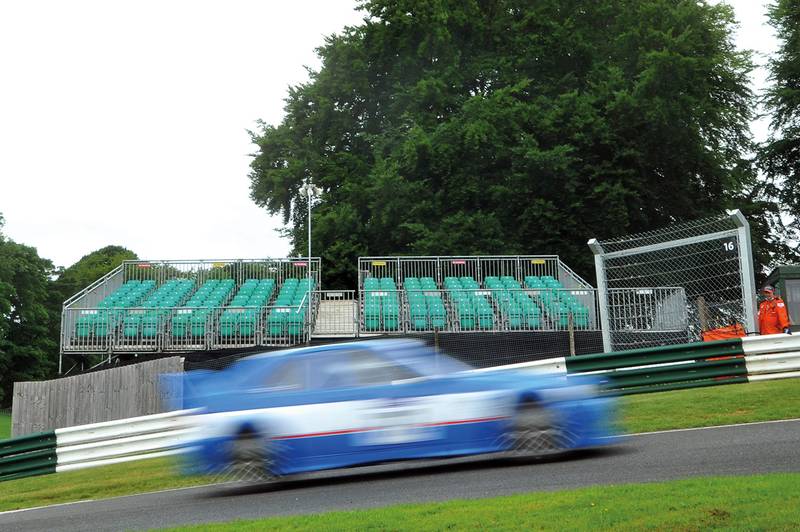empty-stand-1