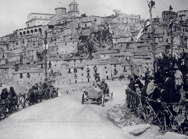Maurice Fabry in an Itala, in the Targa Florio race, Sicily, 1907.