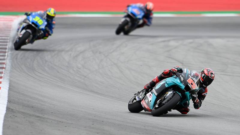 Fabio Quartararo leads in the final laps of the 2020 MotoGP Catalan Grand Prix in Barcelona