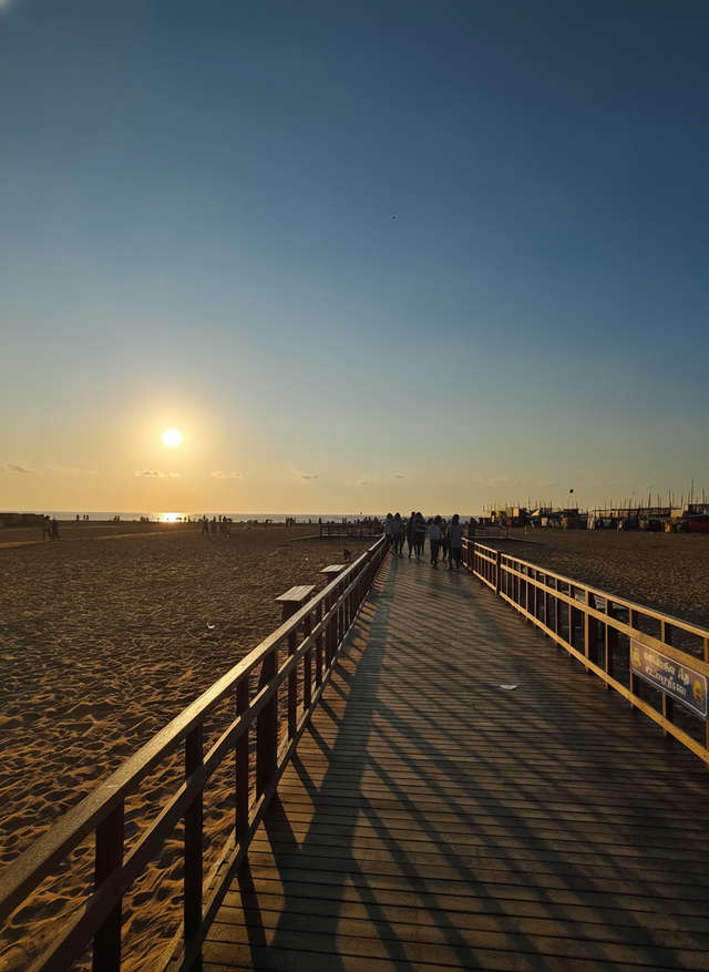 Sunrise at the beach