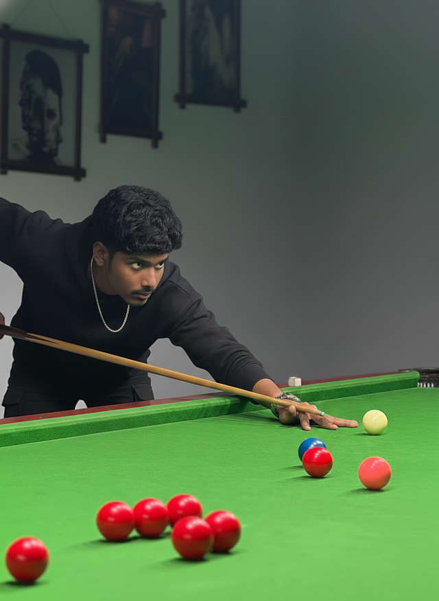 Play snooker at Chennai's one of the most spacious parlours