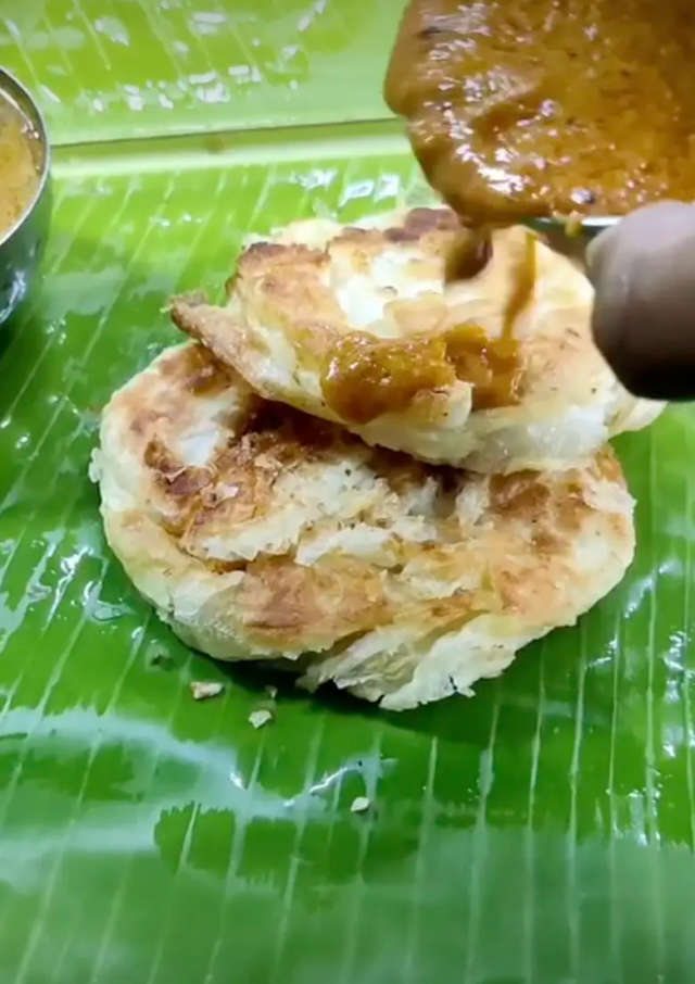 Parotta and Grill Chicken at Pandian Hotel
