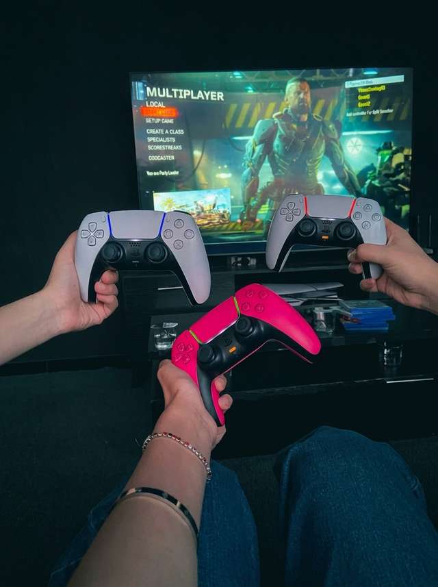 Challenge your gang to exciting PS5 and multiplayer console games