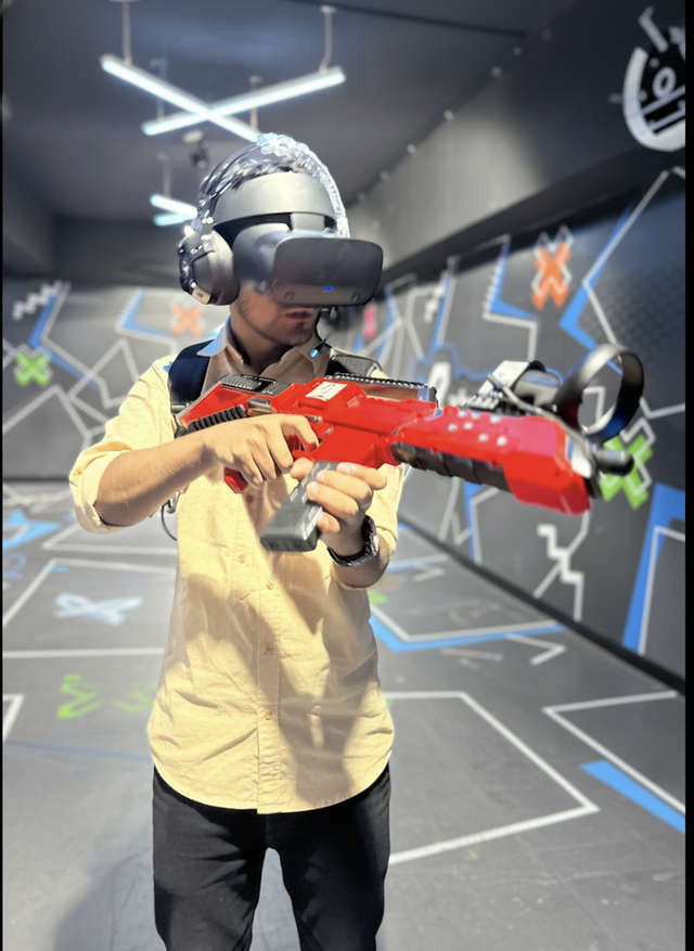 Keep your phone aside and spend a couple of hours playing VR games
