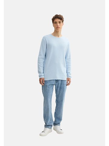 Pullover in hellblau