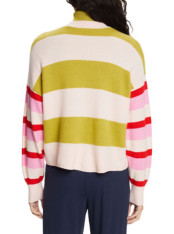 Pullover in Bunt