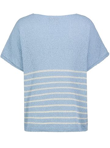 Pullover in Hellblau