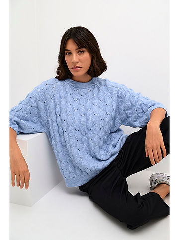 Pullover in Hellblau